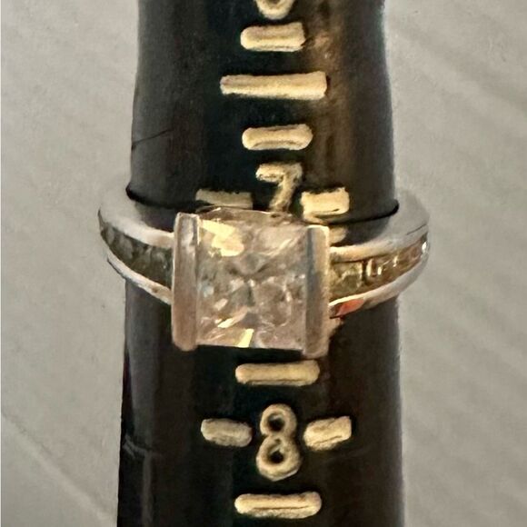 Lia Sophia vintage CZ ring - Picture 2 of 6